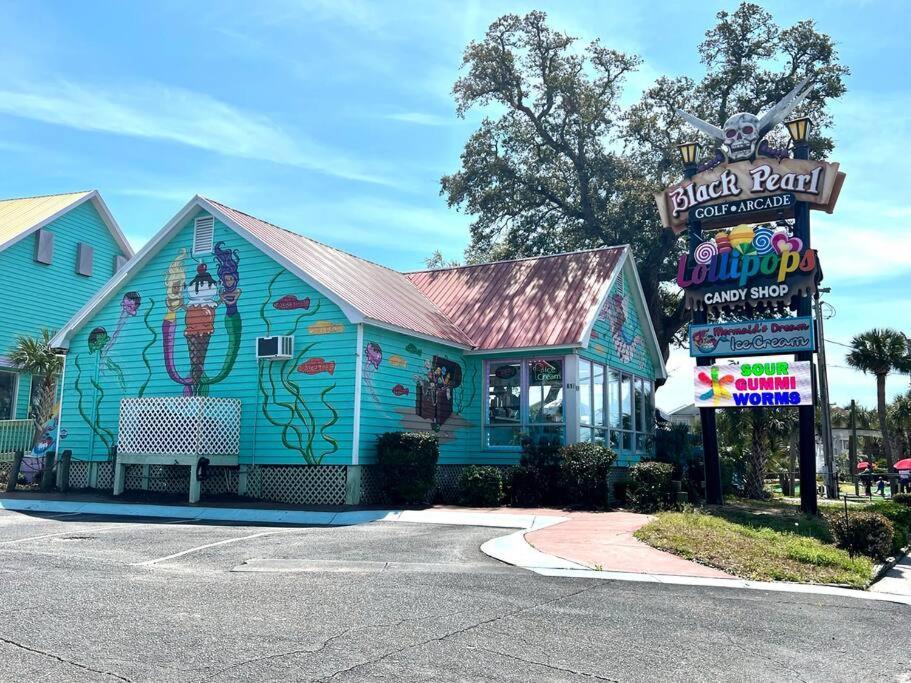 Walk To The Beach-Sleeps 10 And Golfcart マートルビーチ エクステリア 写真