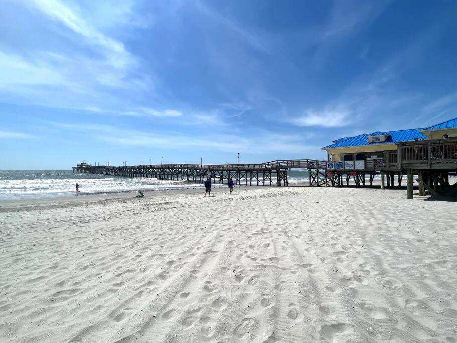 Walk To The Beach-Sleeps 10 And Golfcart マートルビーチ エクステリア 写真